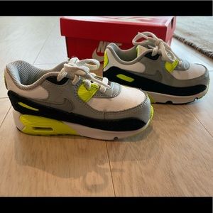 Good condition (minimal wear) Nike Air Max 90 toddler 8C shoes